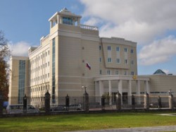 Посольство РФ в Минске подожгли радикалы Посольство РФ в Минске подожгли радикалы